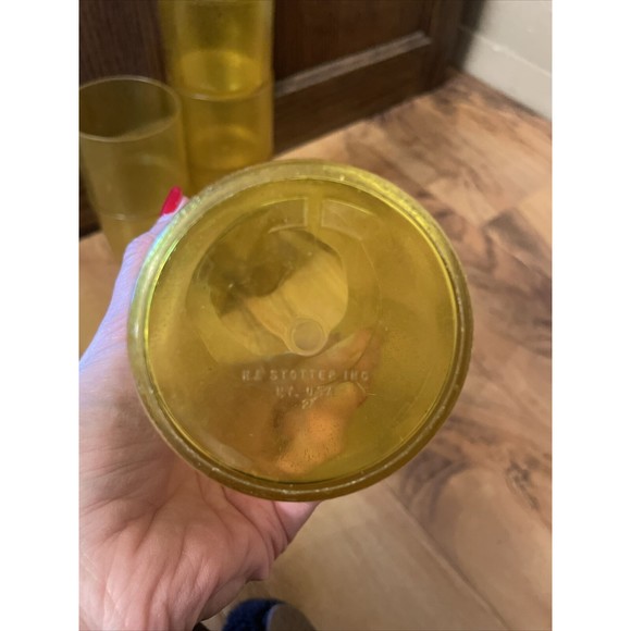 Vintage HJ STOTTER Acrylic Set Of 8 Yellow Stacking Tumbler Cups MCM Bar Ware - Picture 5 of 5